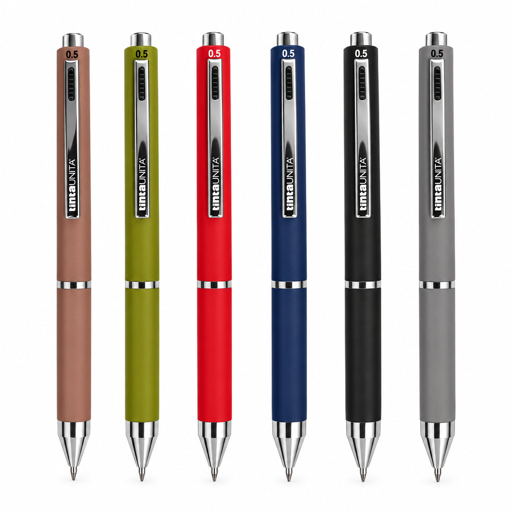 Tinta Unita - Agenda Giornaliera 14,8 × 21 con Pouch e Penna 4 in 1 - 2027