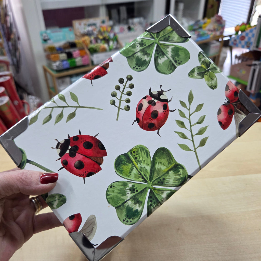 Box regalo con articoli di cancelleria