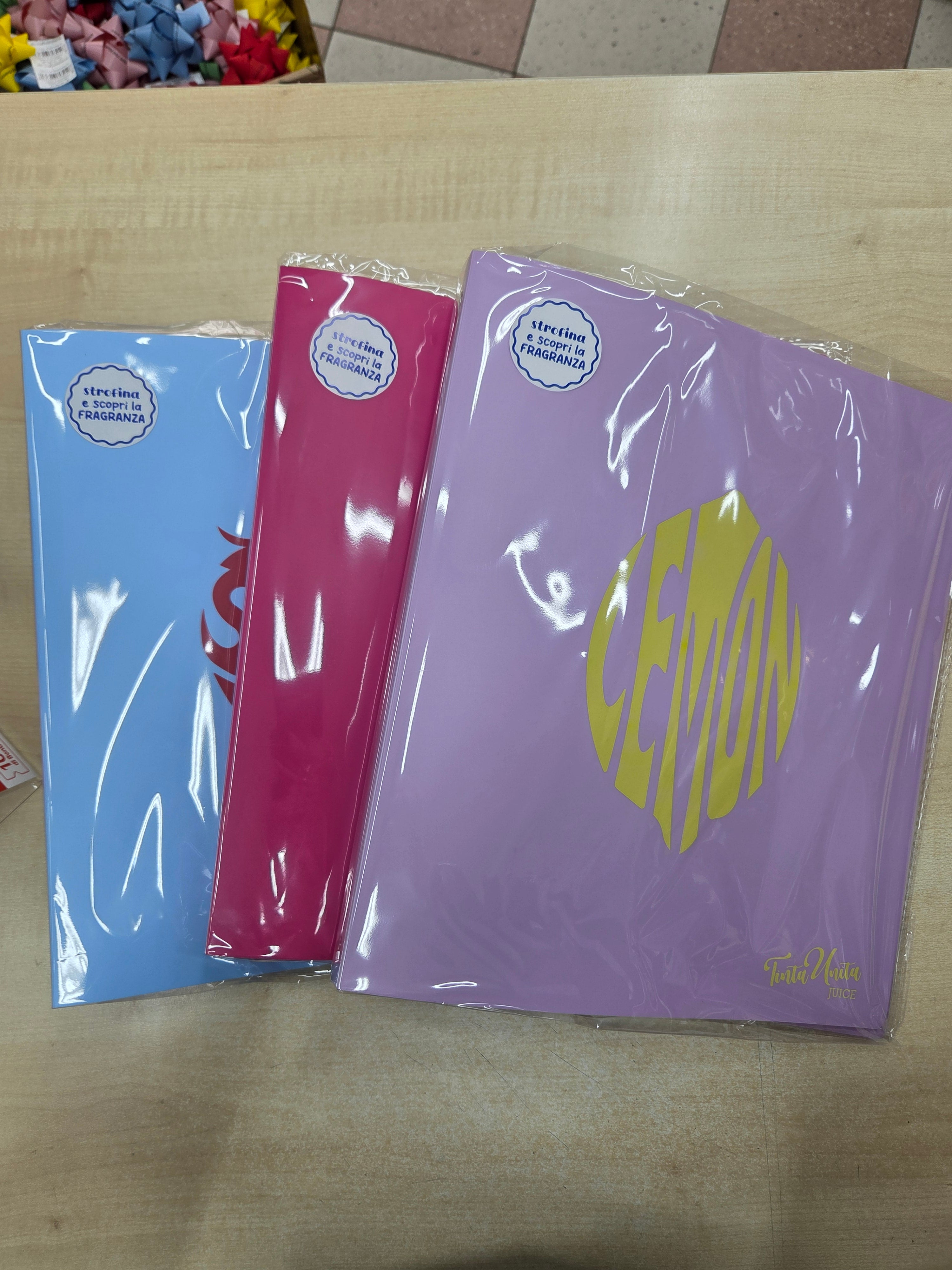 Tinta Unita Juice – Copertina ad Anelli Profumata in PPL formato A4 – Diam. 30 mm