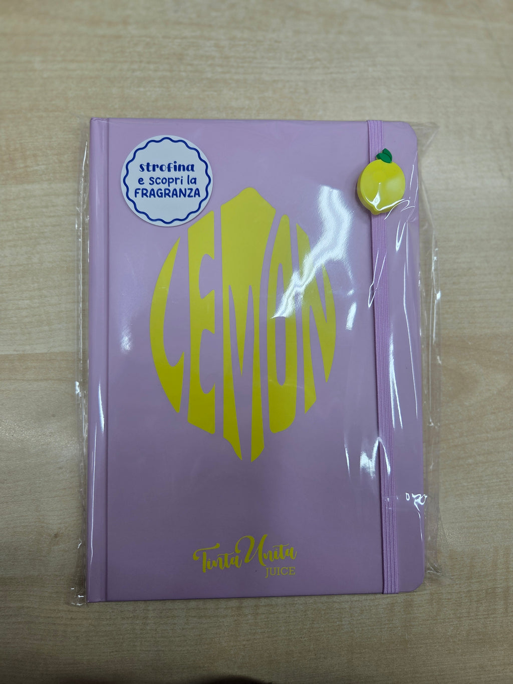 Tinta Unita Juice – Notebook Profumato A5 con Elastico – Fogli Bianchi
