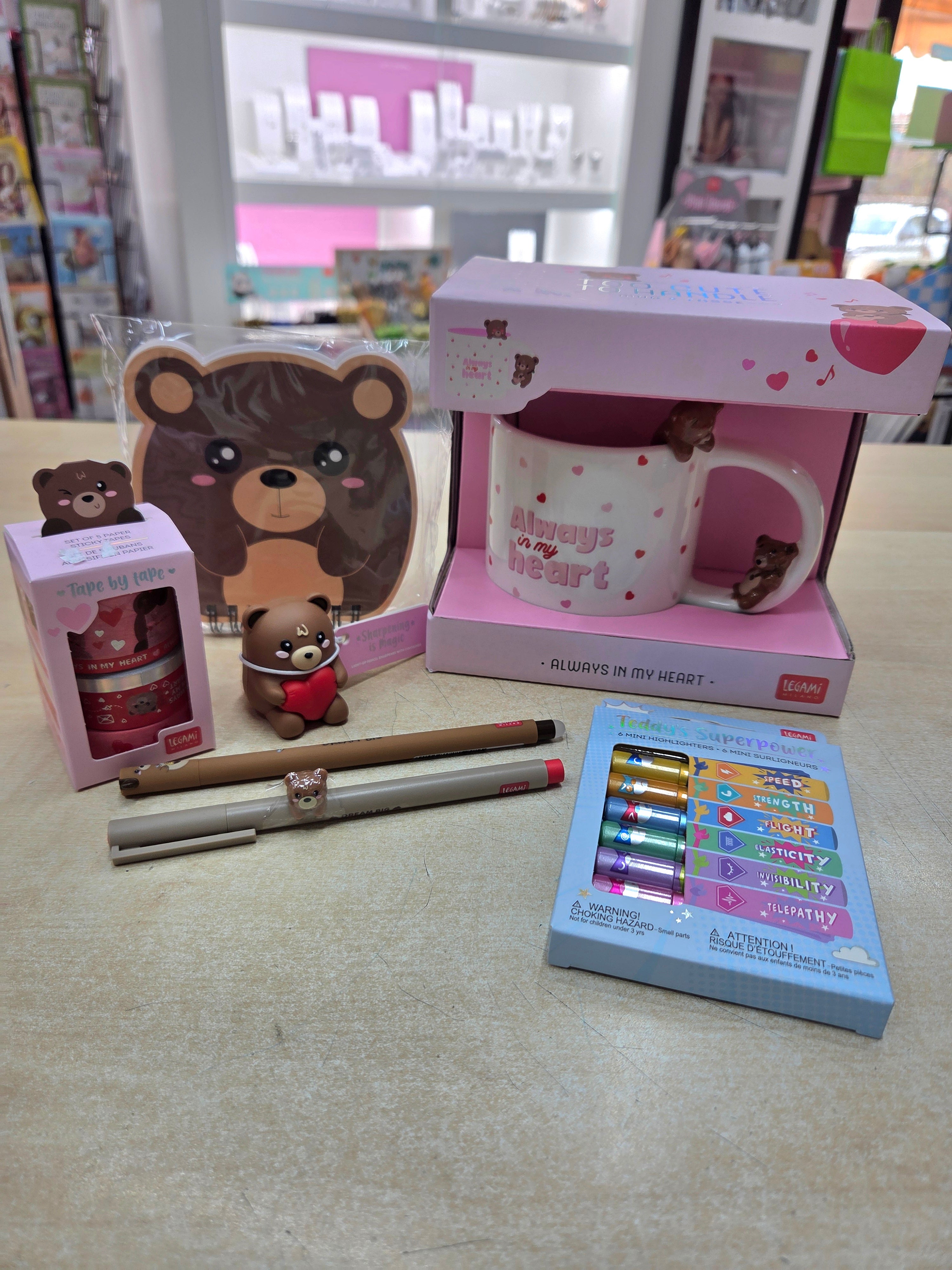 Box regalo con articoli di cancelleria  tema Panda e Teddy Bear