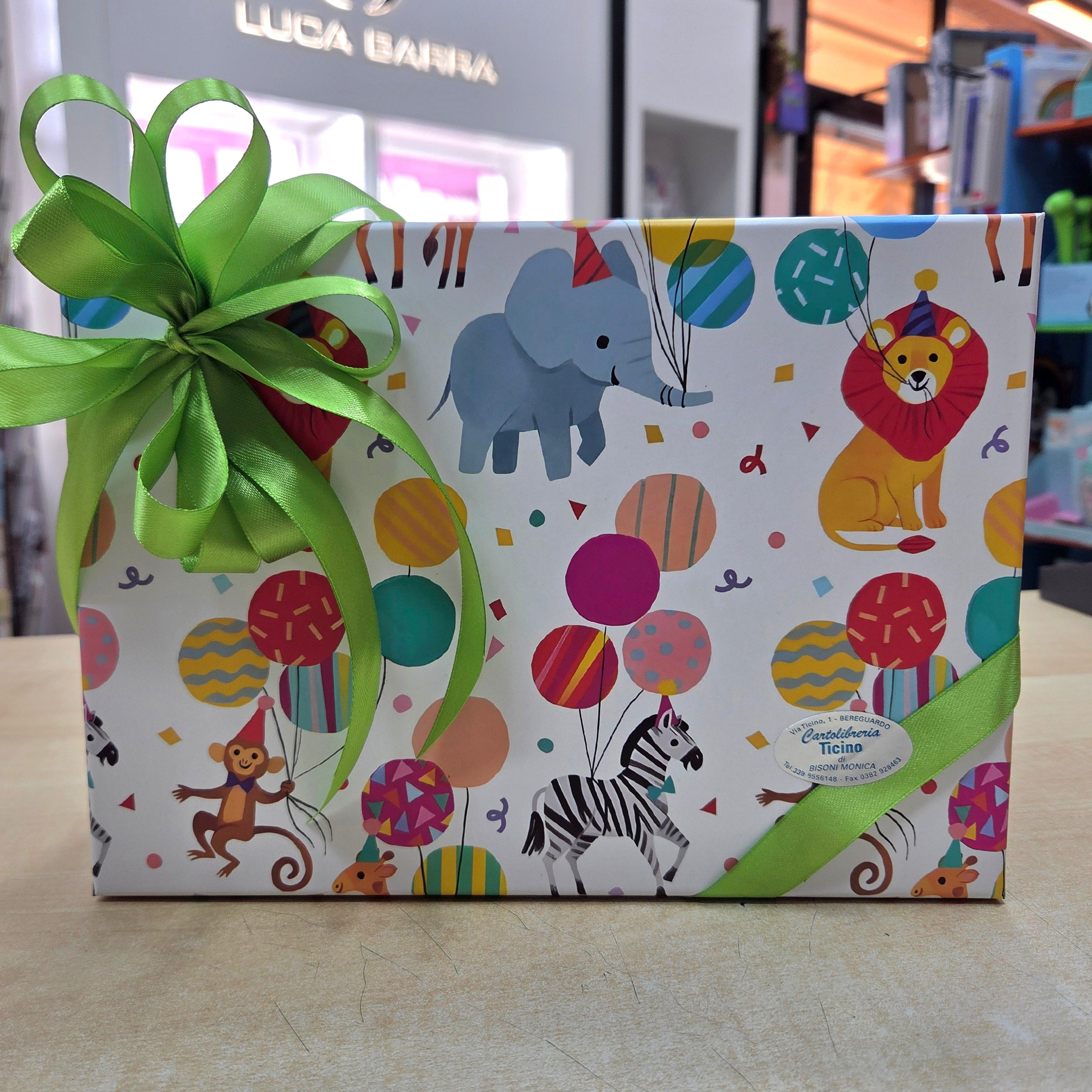 Box regalo con articoli di cancelleria