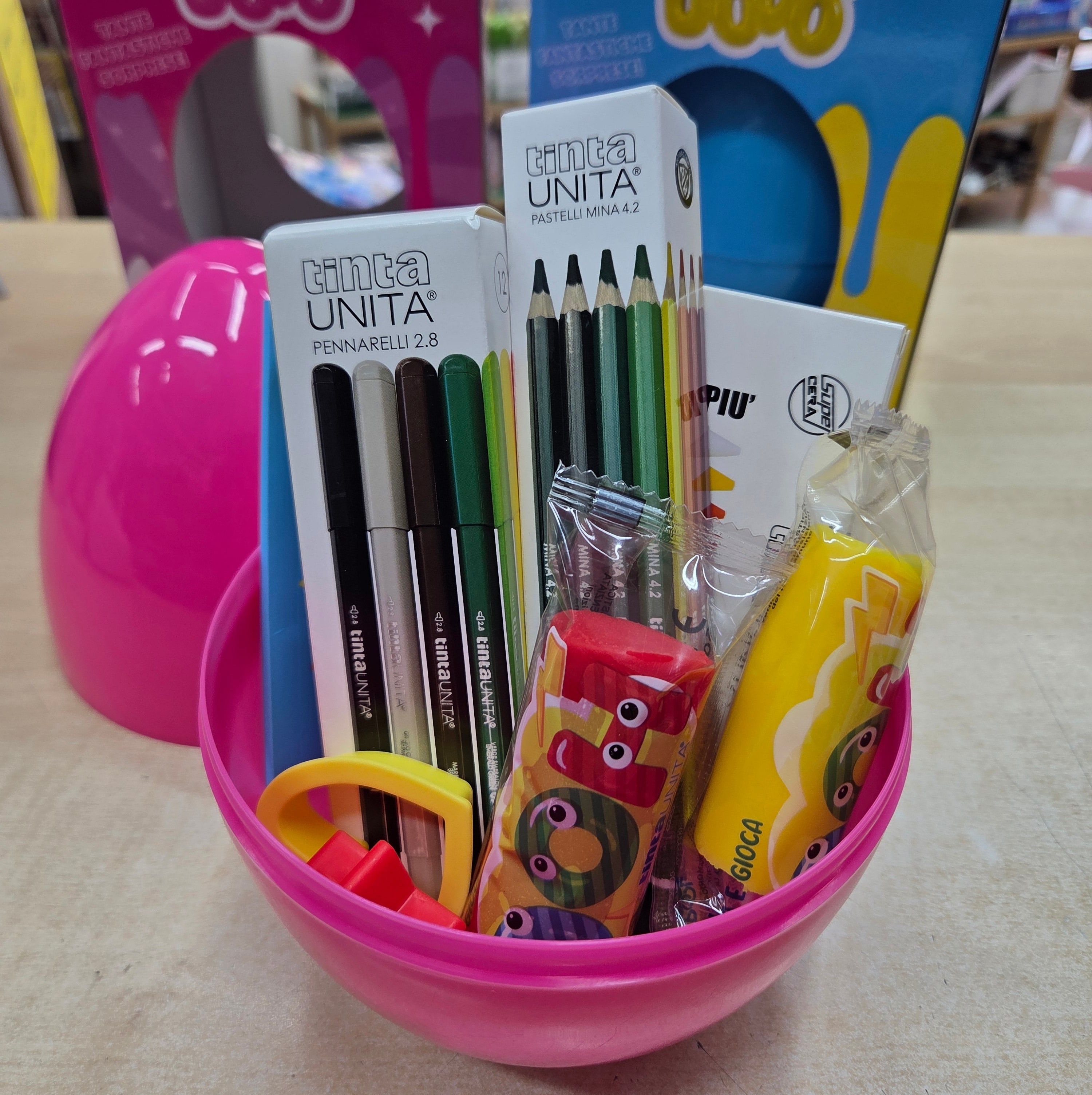 Tinta Unita Kids: Sorpresuovo con all'interno tanti prodotti di cancelleria