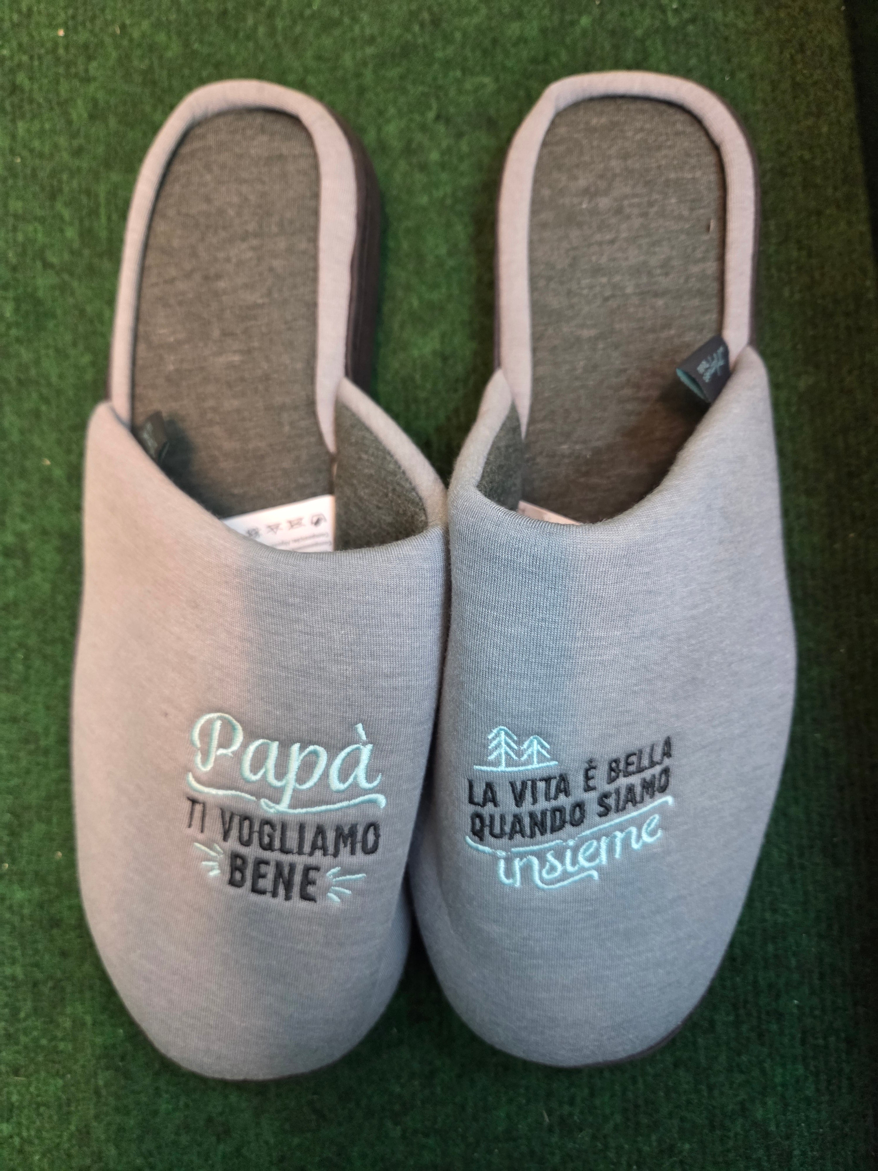Mr.Wonderful: Pantofole T 44-47 "Papà ti vogliamo bene, la vita è bella quando siamo insieme"