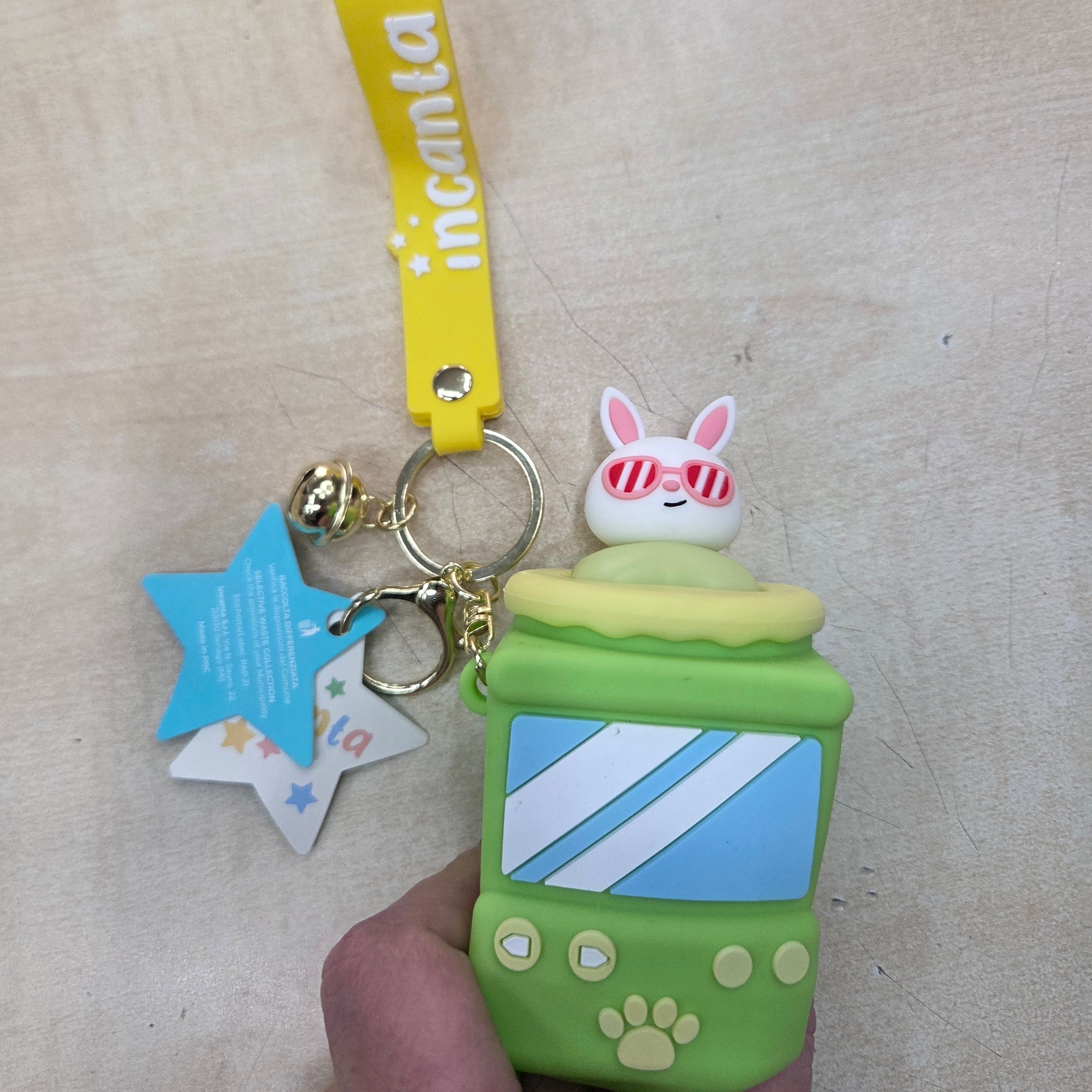 Incanta: Portachiavi in silicone sonnellino nascondino verde azzurro giallo