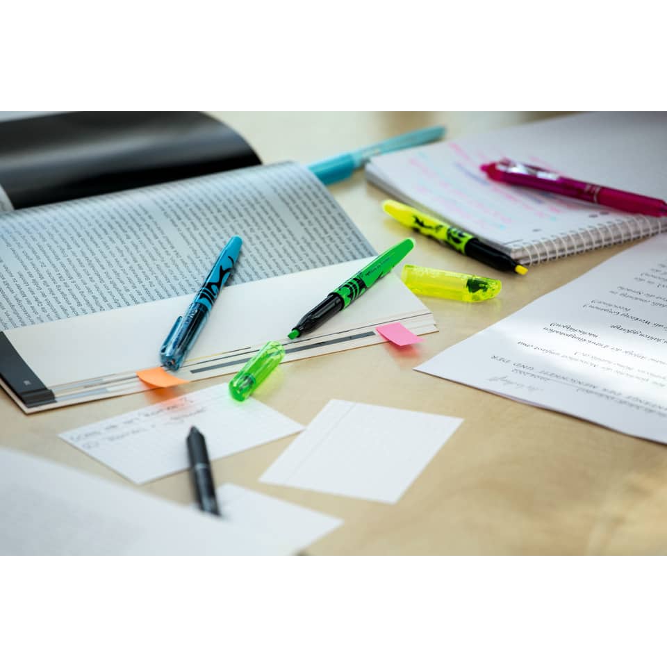 Stabilo: Evidenziatore a penna cancellabile Pilot Frixion Light - tratto 3,3 mm