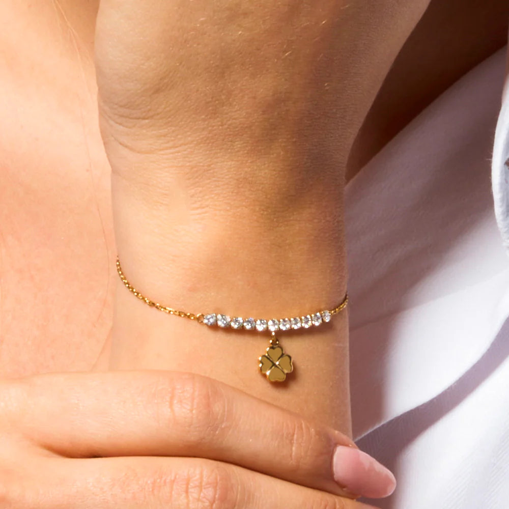 Luca Barra: Bracciale donna in acciaio IP gold con quadrifoglio e zirconi bianchi