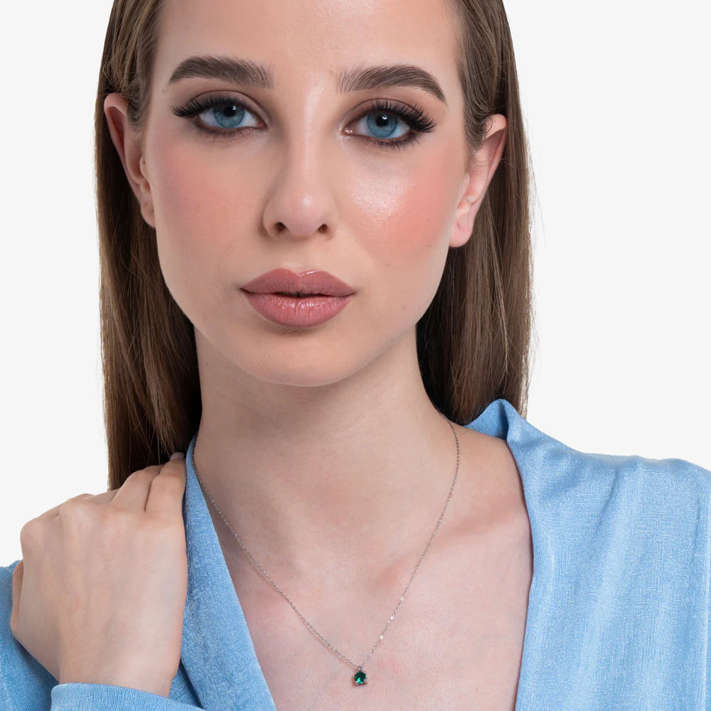 Luca Barra: Collana donna in acciaio con zircone verde.