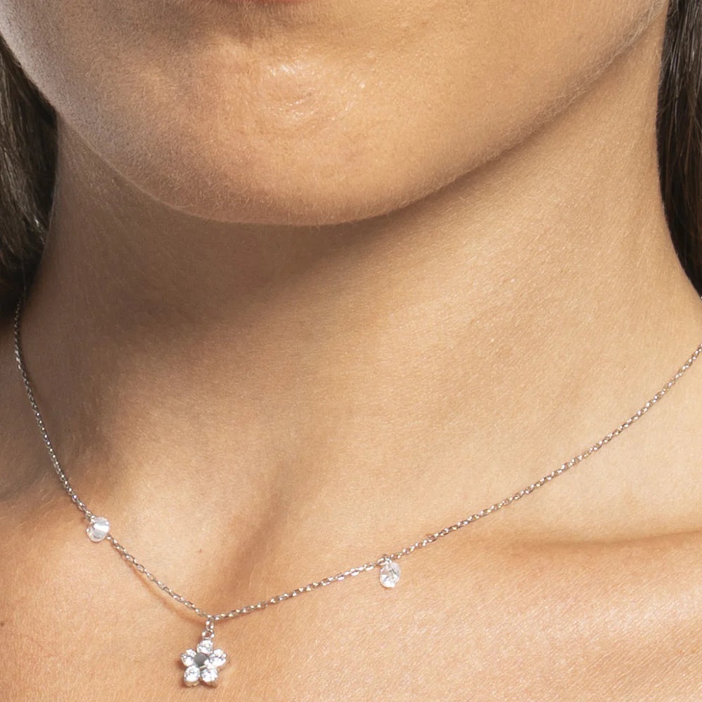 Luca Barra: Collana donna in acciaio con pendente fiore con e zircone bianco