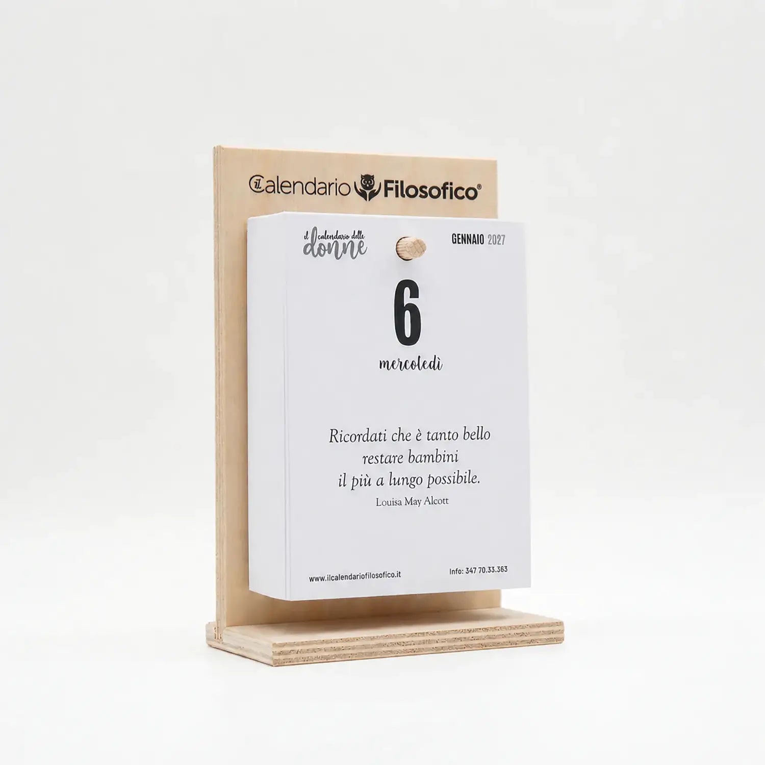 Calendario delle Donne 2027 – Formato A6 (10×14 cm) con Supporto in Legno